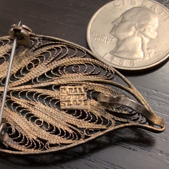 Vtg Israeli sterling silver green eilat stone filigree Leaf Brooch - Picture 7 of 7